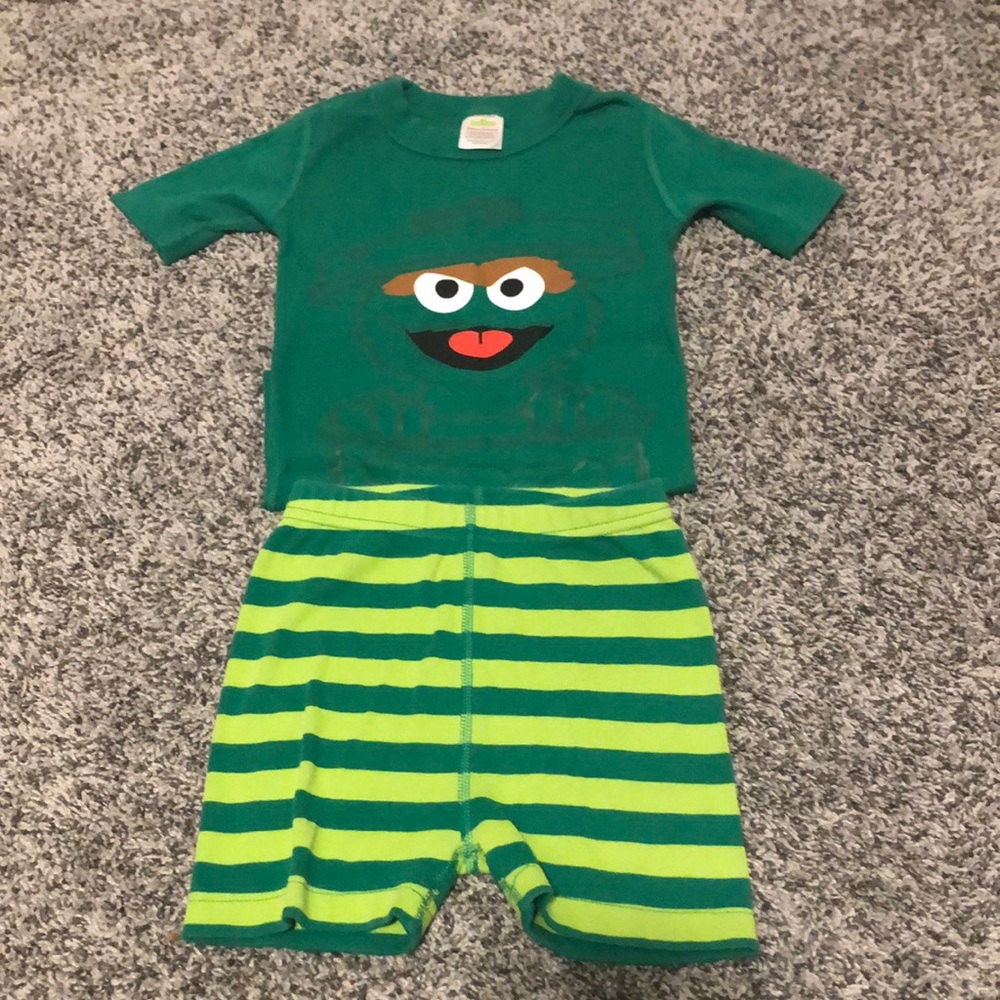 Hanna Andersson Sesame Street short John’s
